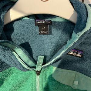 Patagonia 4t sweater